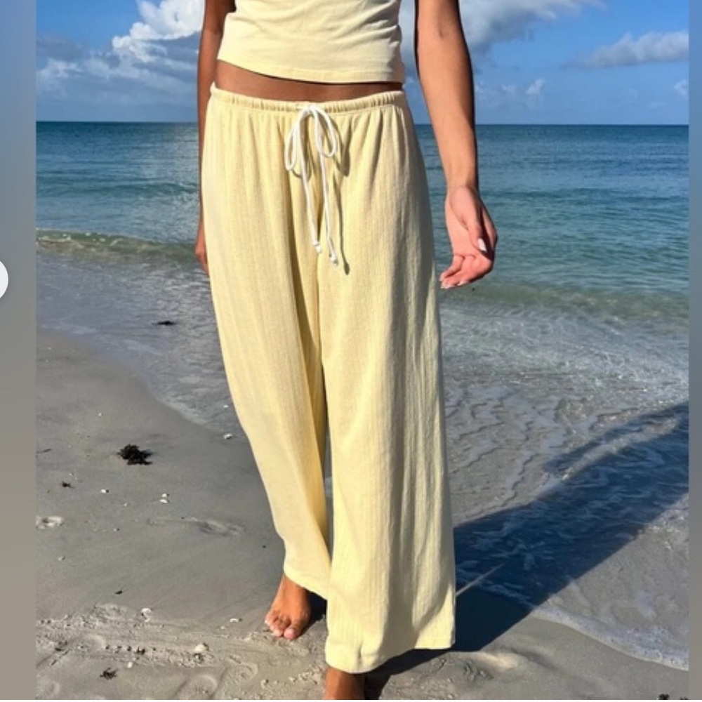 Brandy melville - yellow Anastasia eyelet sweatpants